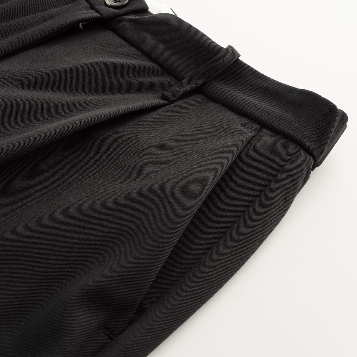 NITM-blenda-9fw24-bld01-s37-nero-3-von-4 nitm-blenda-9fw24-bld01-s37-nero-3-von-4