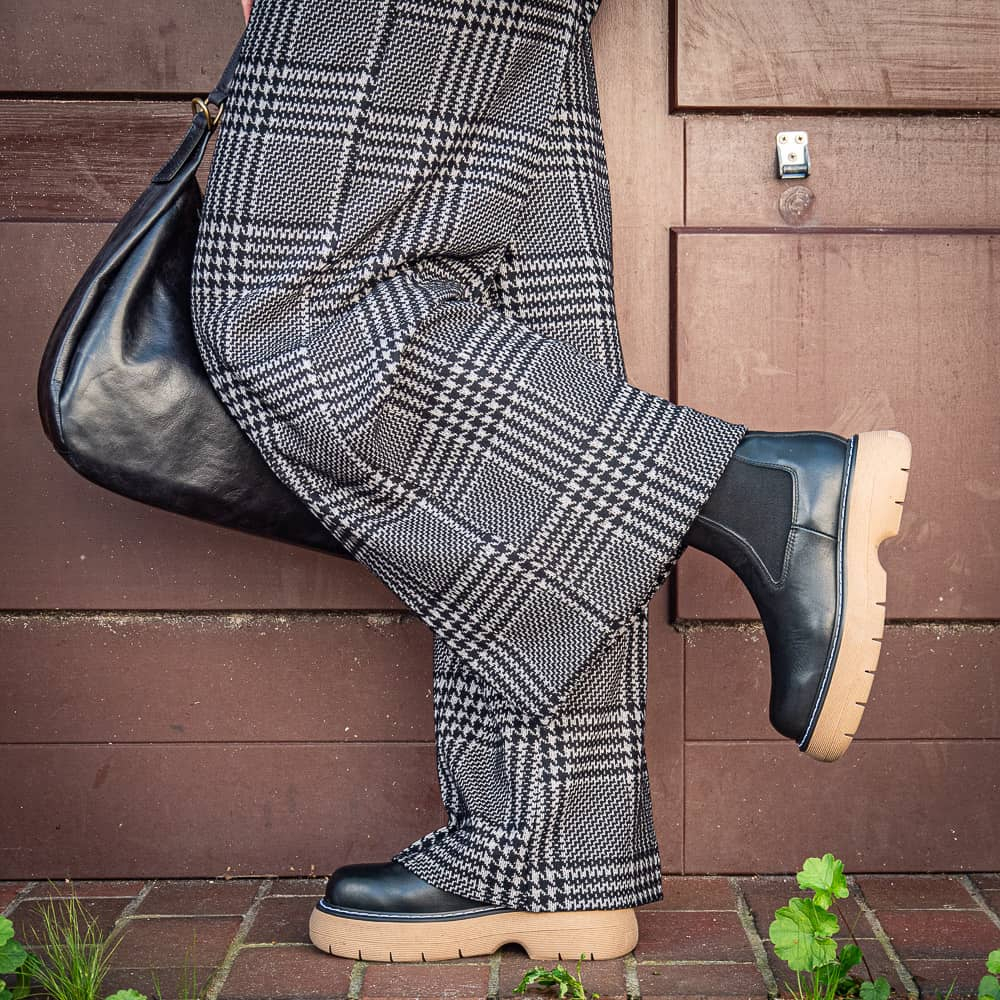 Combat Boots. 386334176_977082160032676_5002754523028706774_n