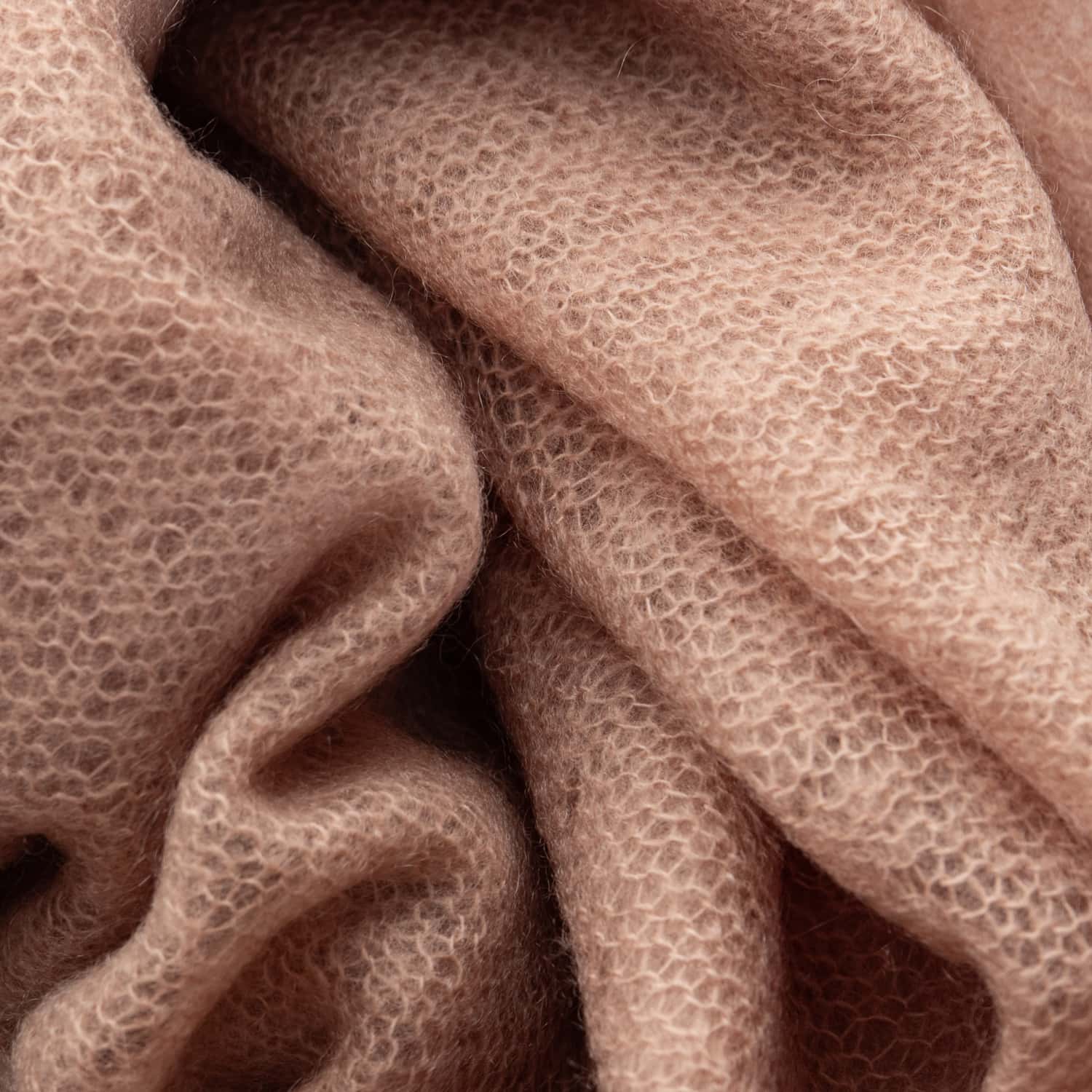 Bakaree-mtz-00-warm-taupe-2-von-2 bakaree-mtz-00-warm-taupe-2-von-2
