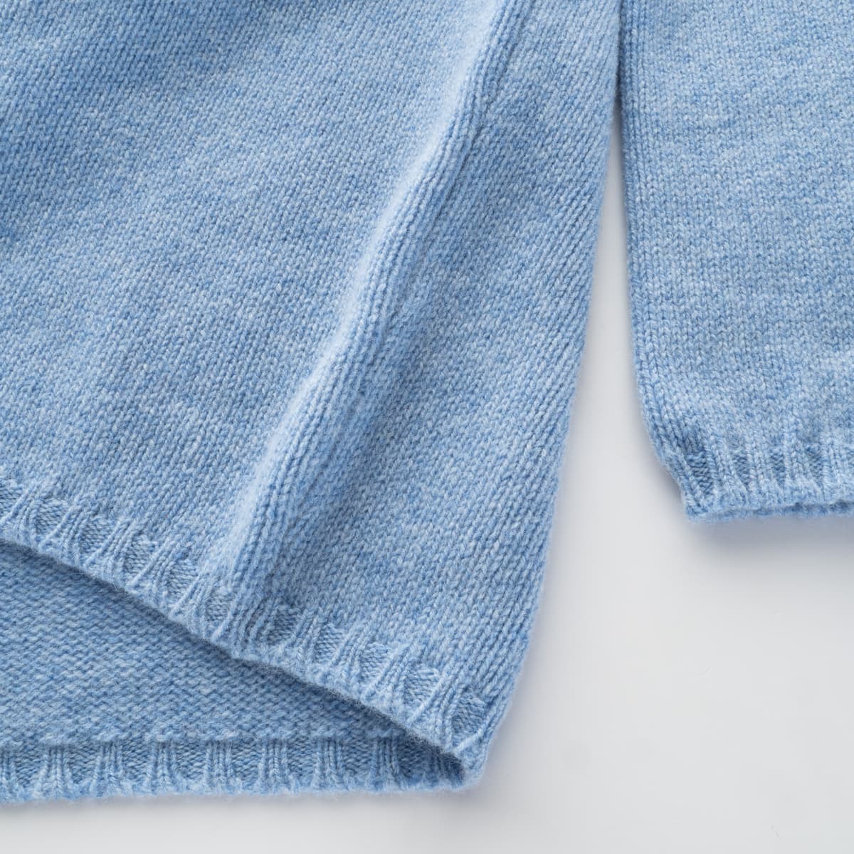 William-Lockie-wi-hester-pull-roll-collar-glacier-2 william-lockie-wi-hester-pull-roll-collar-glacier-2