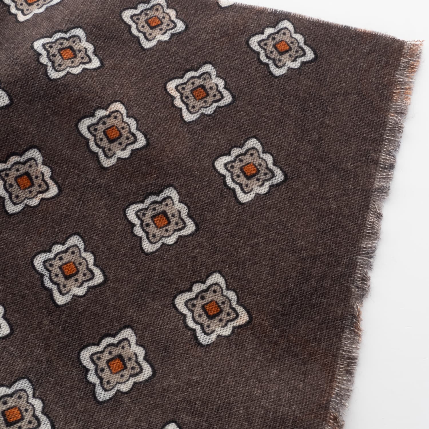 Altea-246-0072-schal-3-3 altea-246-0072-schal-3-3