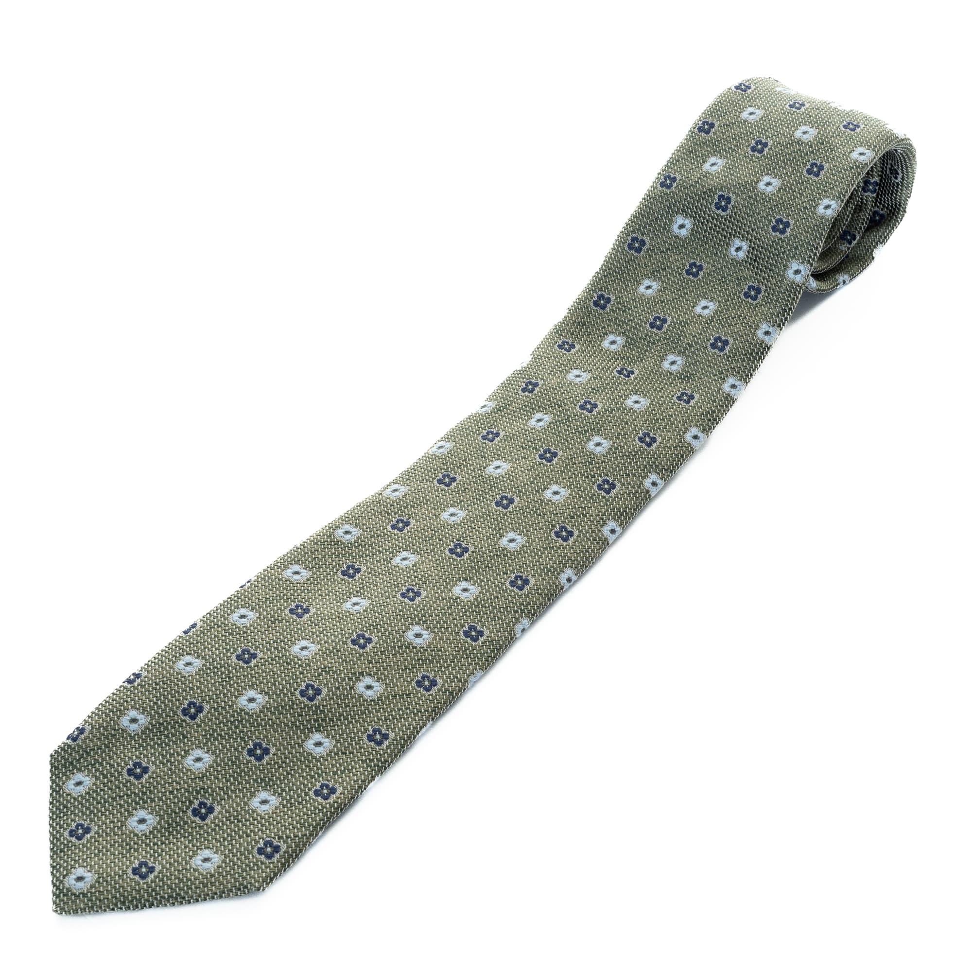 Bow Tie Dotflower