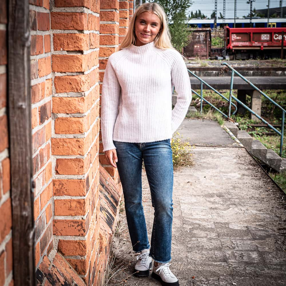 Cosy Outfit. 303921952_384555417196852_2357416565057820640_n