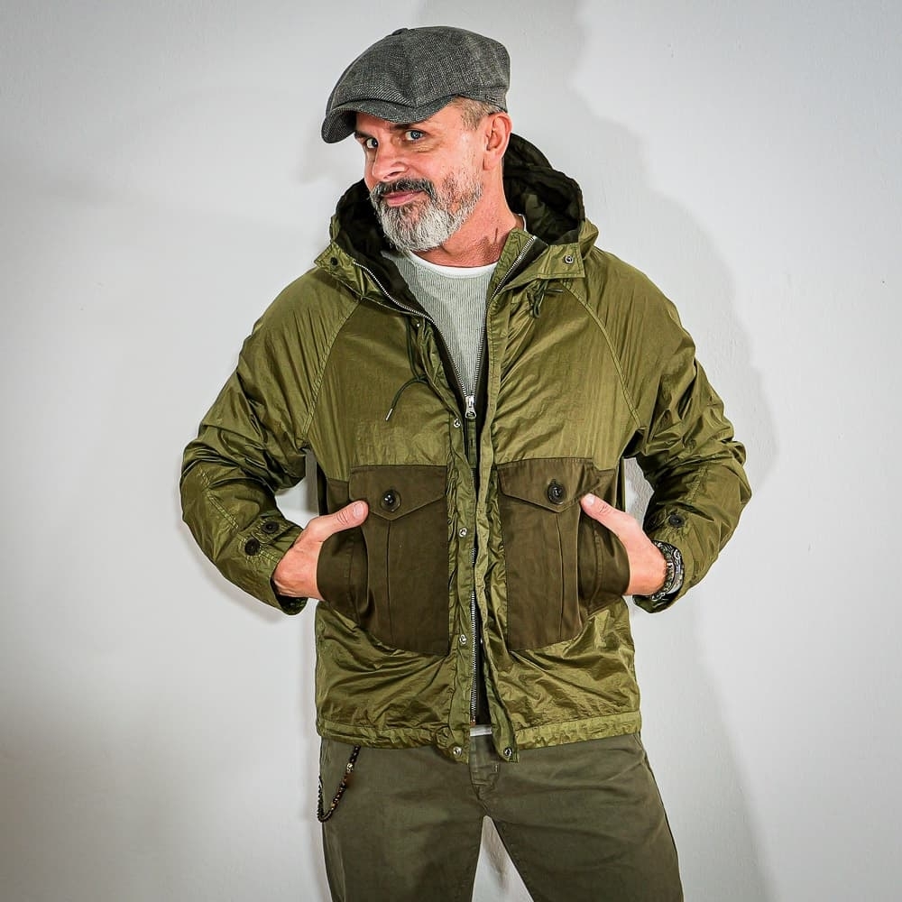 Die Übergangsjacke - extrem cool. 434022665_1408203429812857_4195246713060523034_n