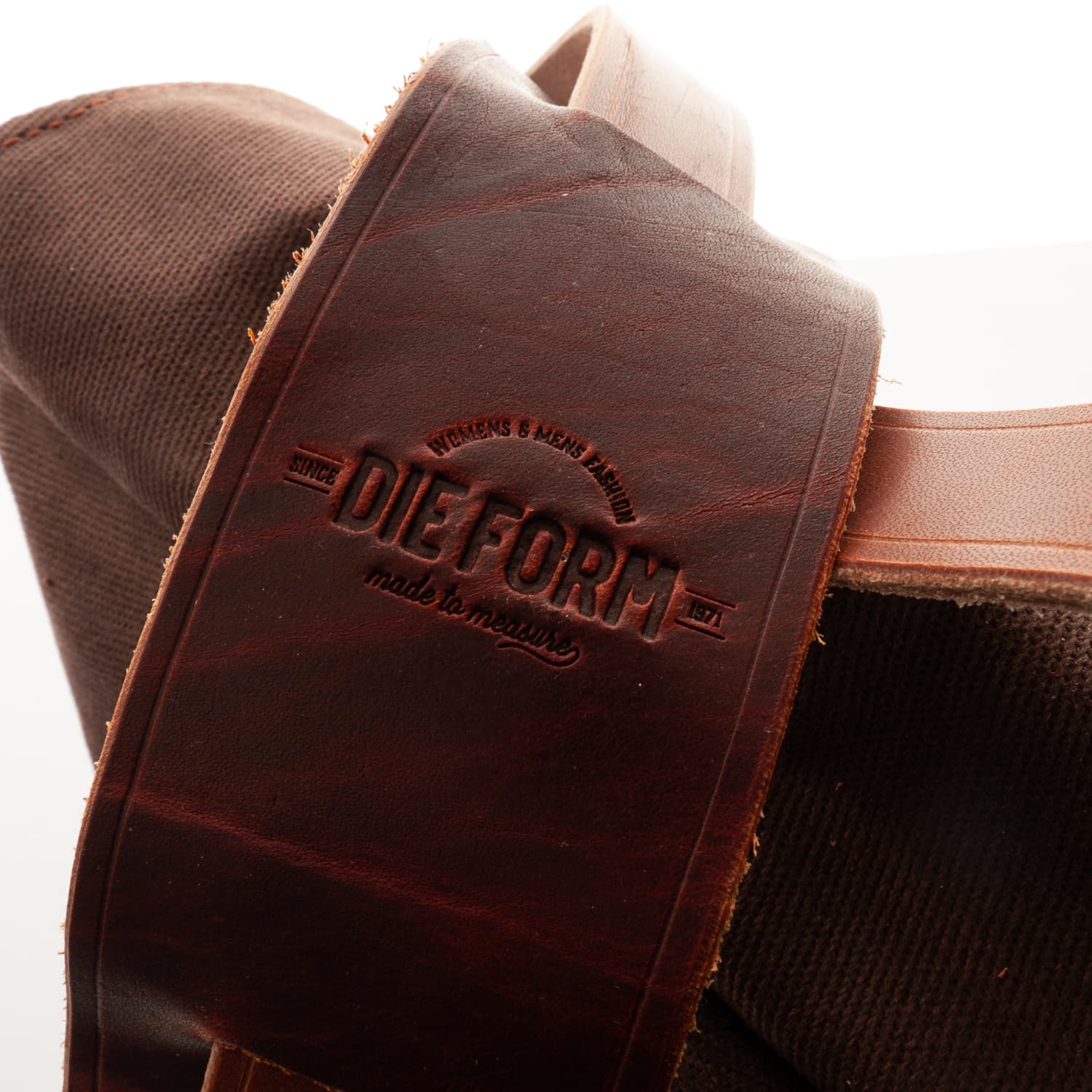 kustom-kraft-laptaop-bag-braun-8-von-12