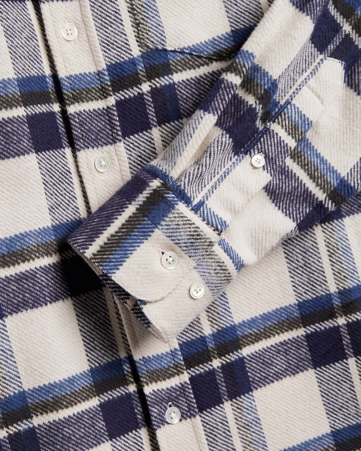 Ecca Plaid Flannel Shirt