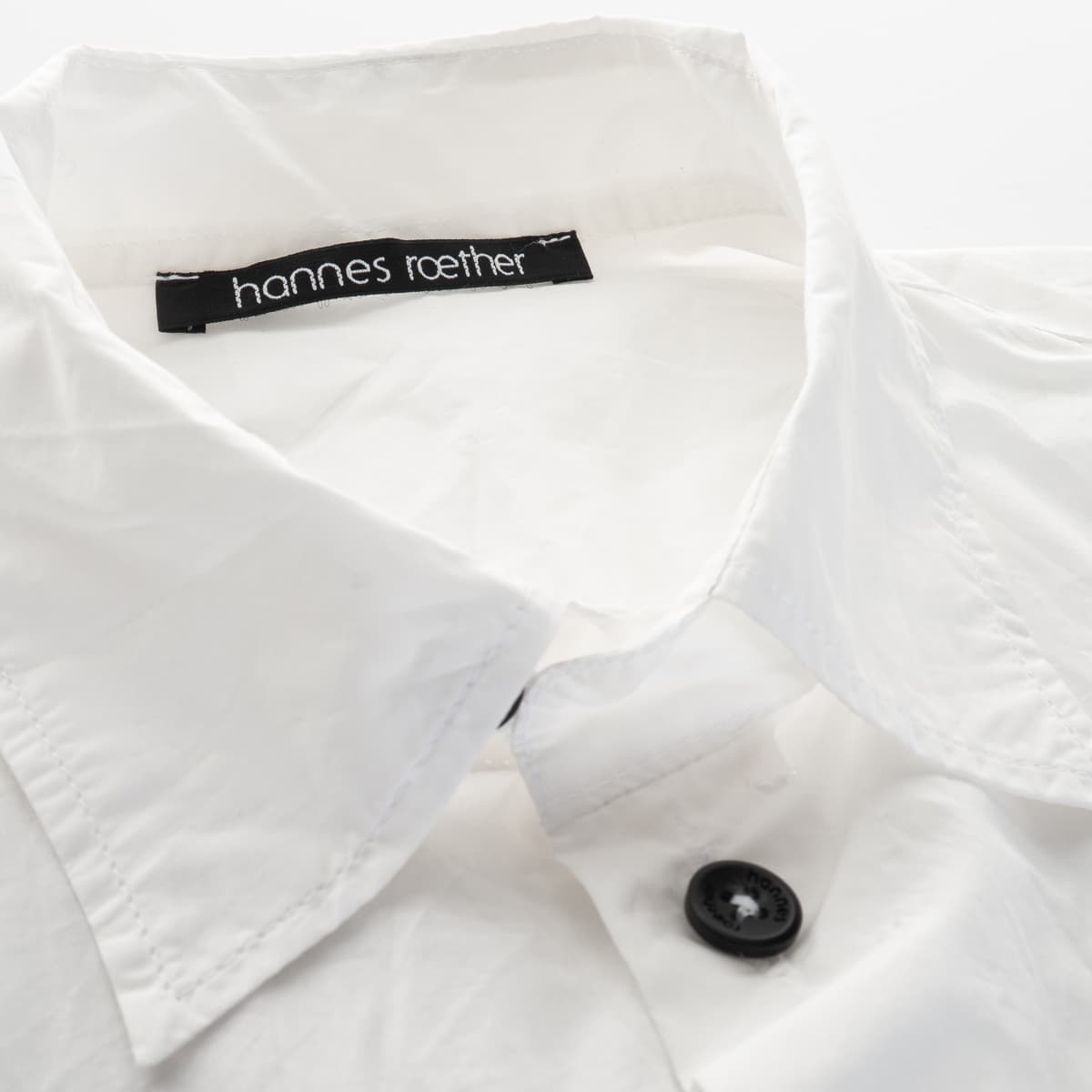 hannes-roether-a29sam-300-001-white-3-von-3