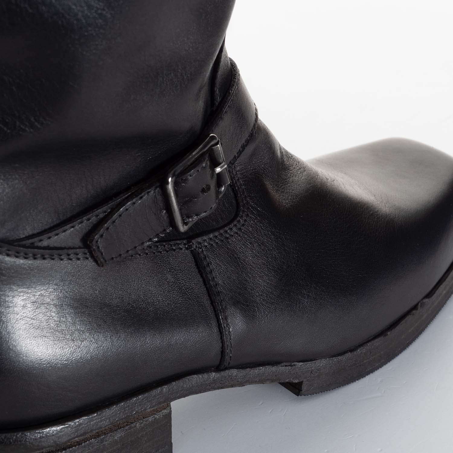 Boots 50280 Nero
