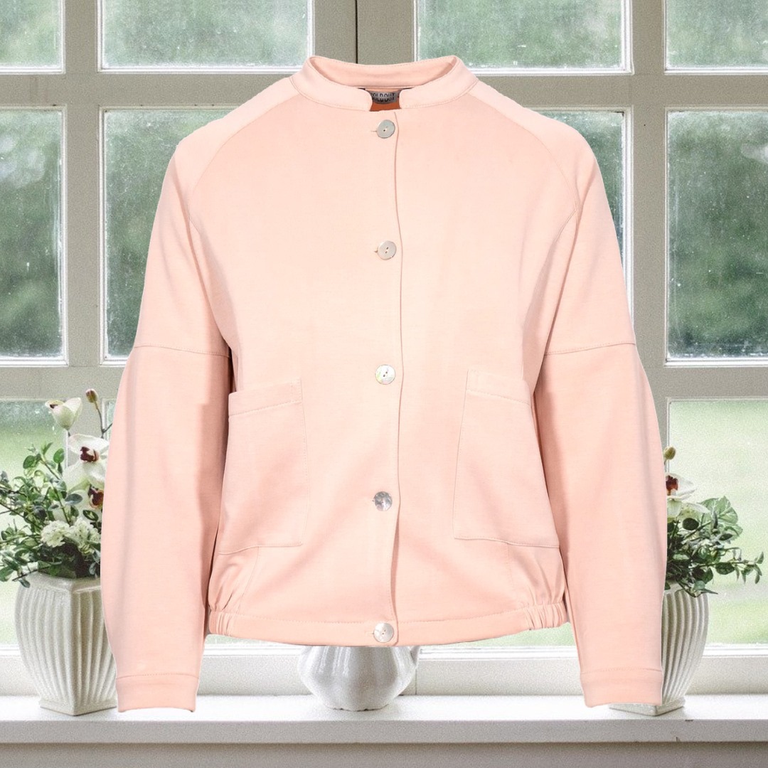 Diese Sweatjacke vom deutschen Label Soldout ist 135765287_164150935068617_3199871790047860121_n