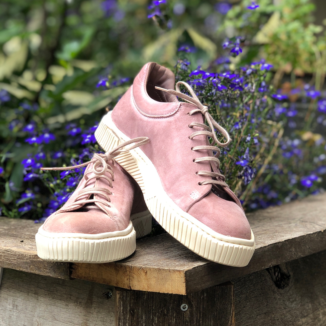 Zeit für Schuhe ist - Immer. 294196387_864438014517979_3571440417467943290_n
