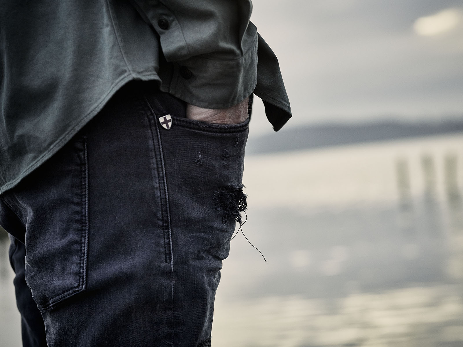 Blue-De-Genes-AW-1893762GEavSh0V62Iu0 blue-de-genes-aw-1893762geavsh0v62iu0