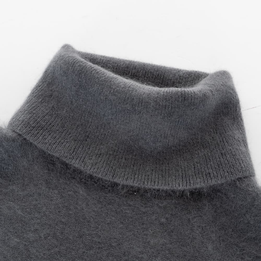 Mareine Soft Turtleneck Sweater