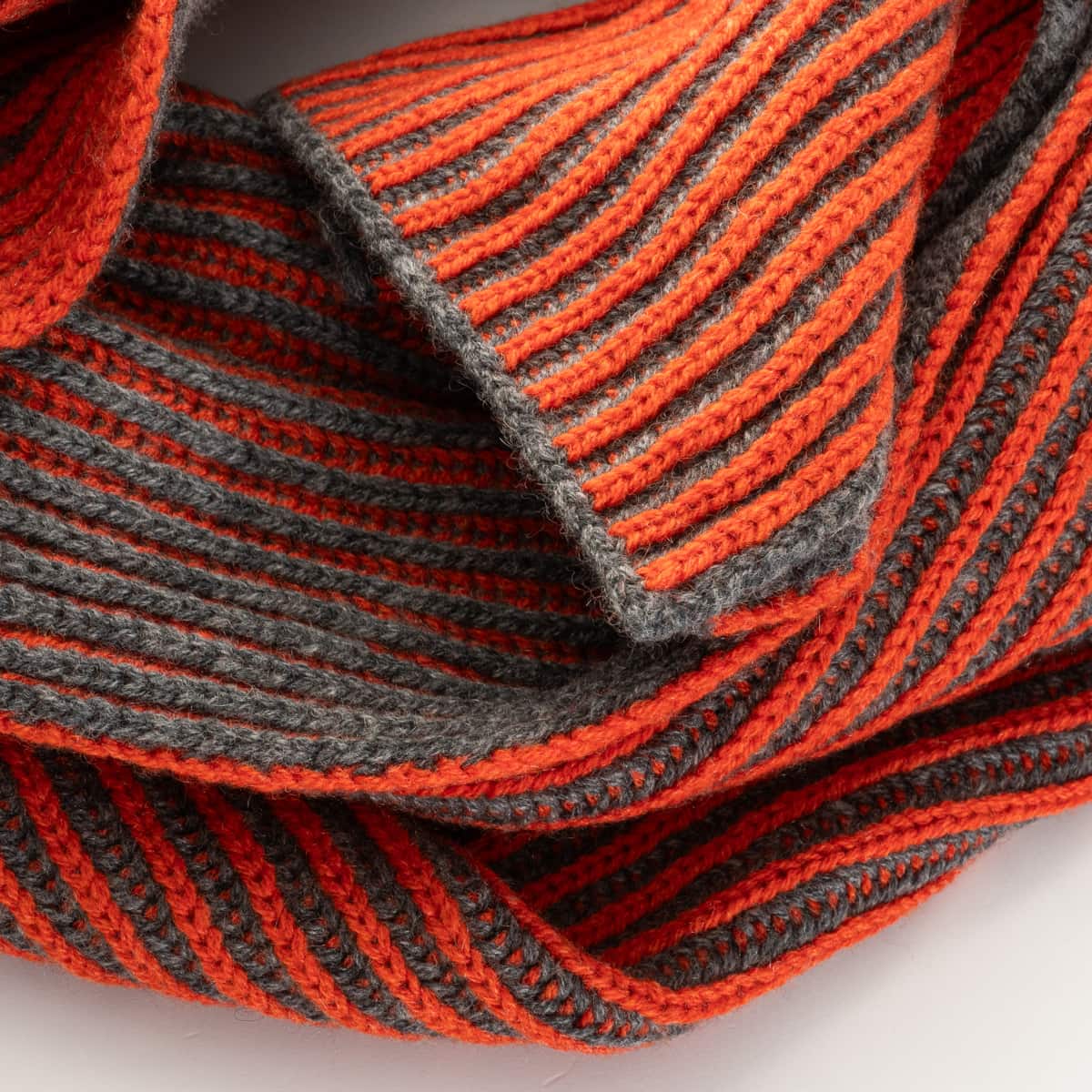 william-lockie-lesley-plated-scarf-derby-furnace-2-von-2